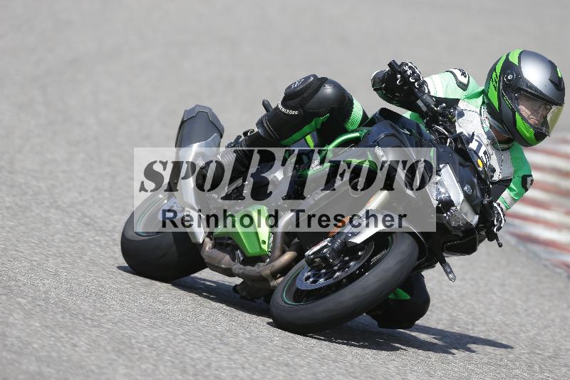 /Archiv-2025/09 22.04.2025 Cornu Master School ADR/rot-rouge/15